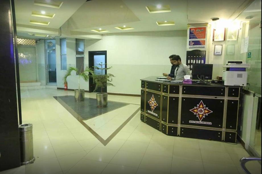 Hotel Multan Continental Exterior foto