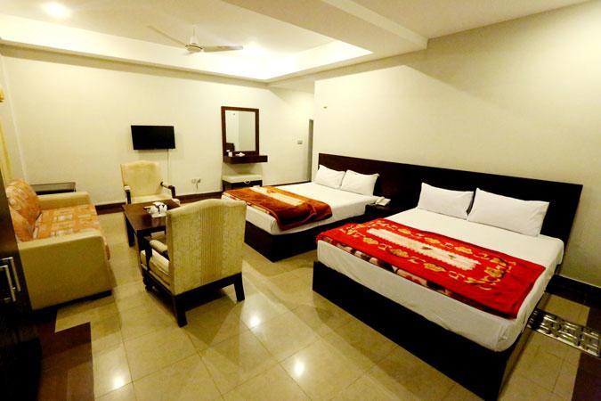 Hotel Multan Continental Exterior foto