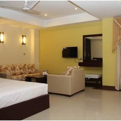 Hotel Multan Continental Exterior foto